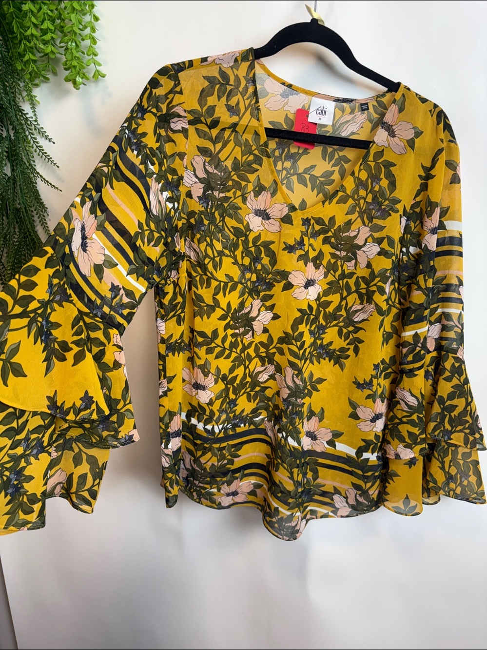 Cabi Blouse Beautiful floral print. Yellow & Green floral